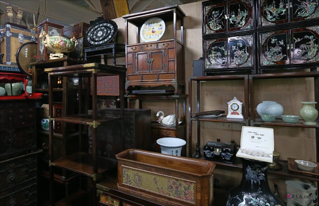 korean antique furniture