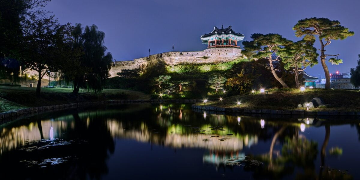 hwaseong fortress night