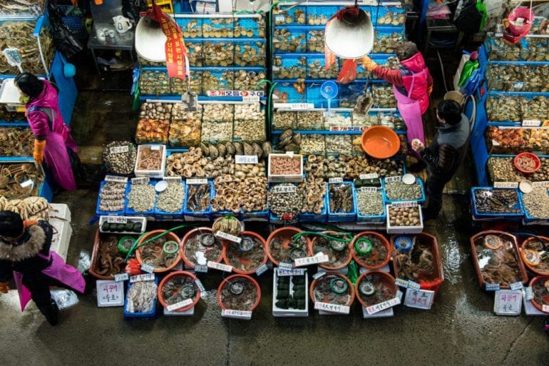 traditional markets in korea noryangjin