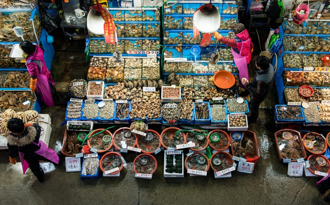 traditional markets in korea noryangjin