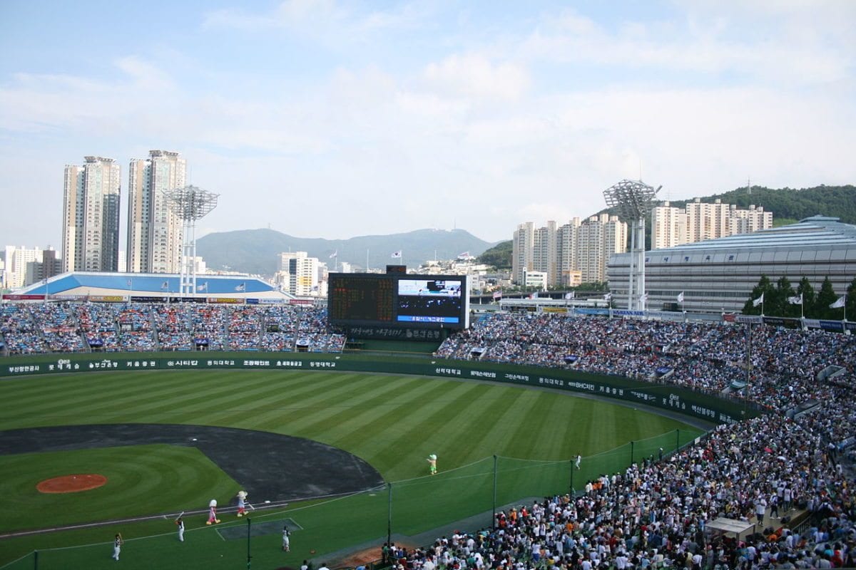 Busan-thnigs-to-do-Sajik-Stadium