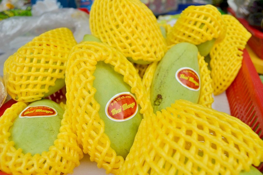 filipino market in seoul hyehwa daehangno green mangoes