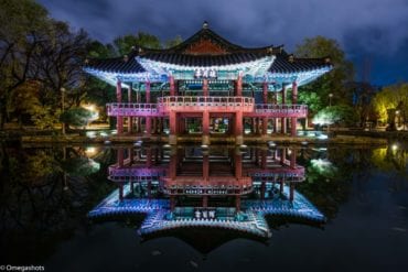 Gwanghallu_Pavilion_at_Night-_Namwon