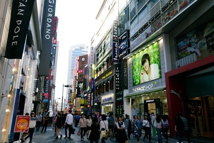 Travelling Alone In Seoul shopping