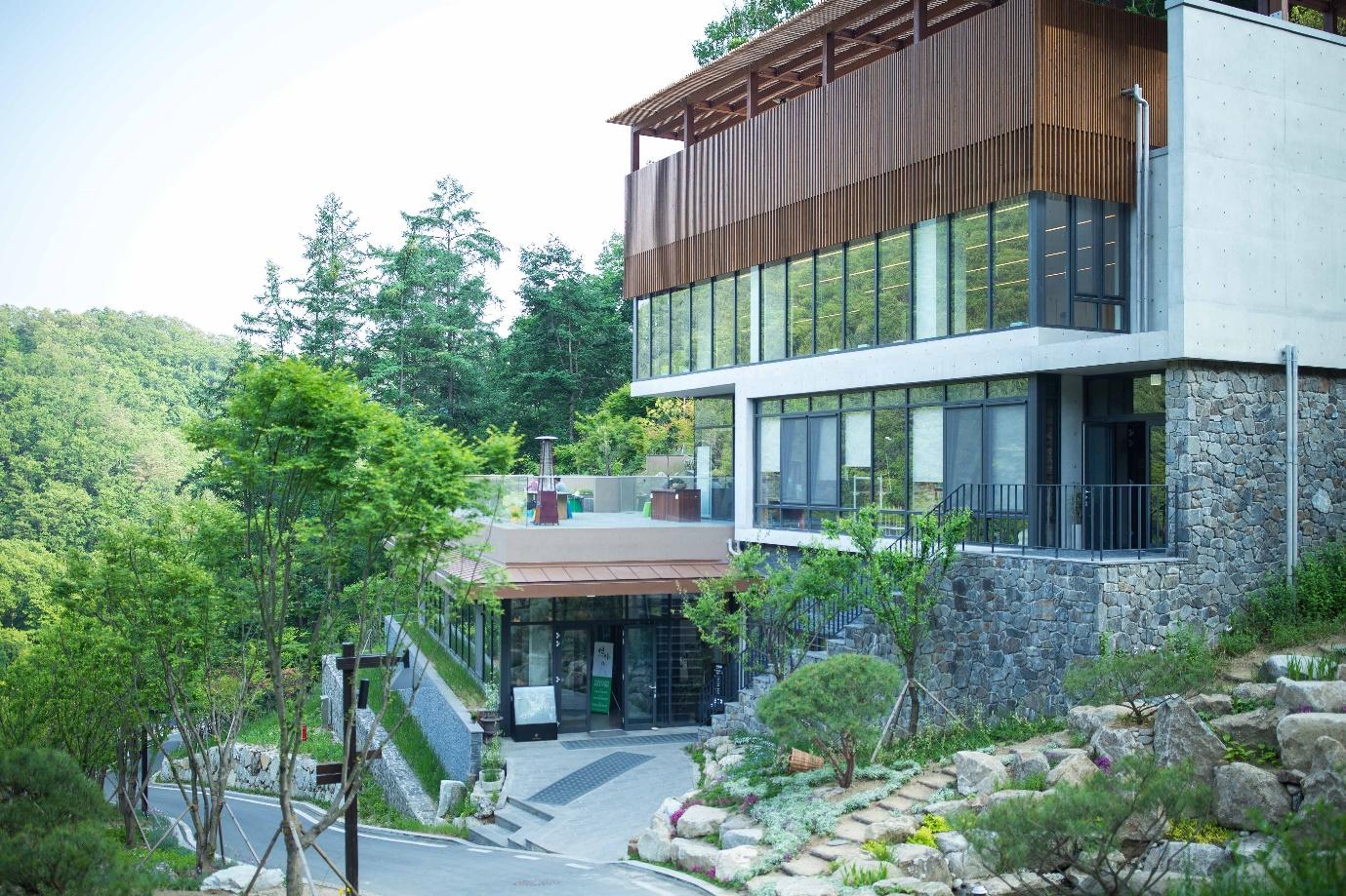 The 10 Best Resorts In Korea To Have A Great Time 10 Magazine Korea