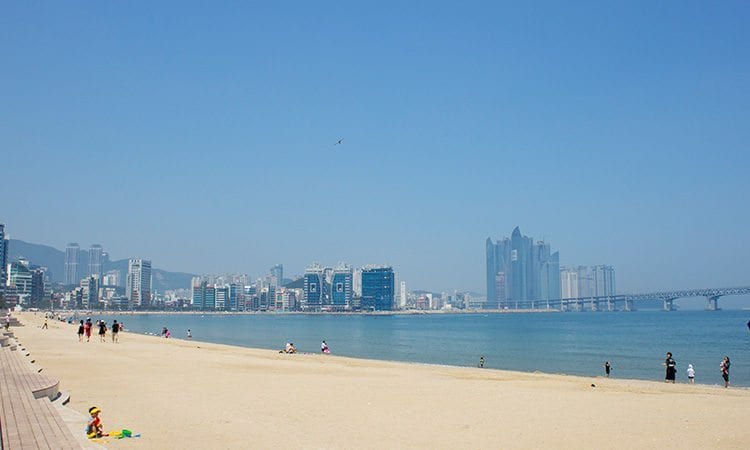 Busan-Things-to-do-gwangalli-beach-busan