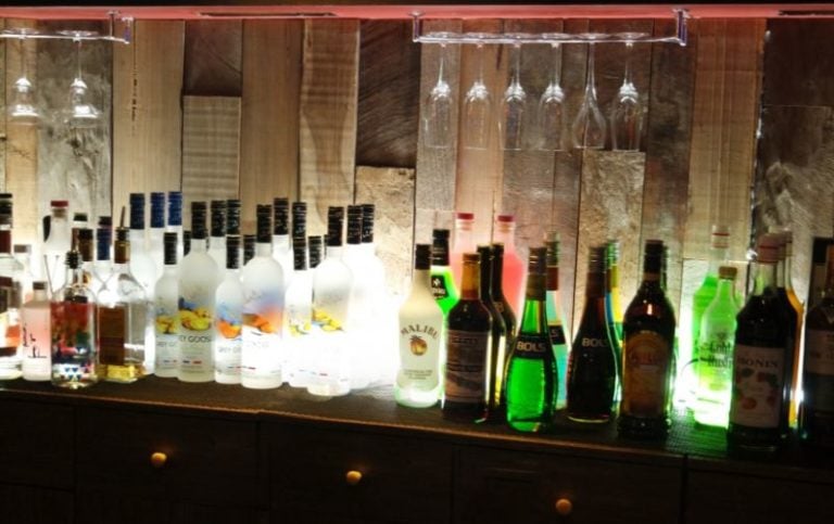 day drinking in itaewon smash-bowling-bar