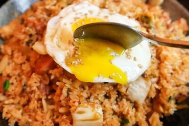 Kimchi fried rice