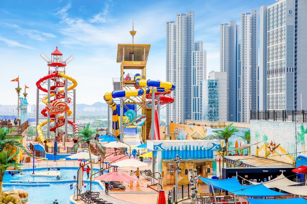 Onemount-Water-Park-top-10-water-parks-in-korea-to-beat-the-heat-summer