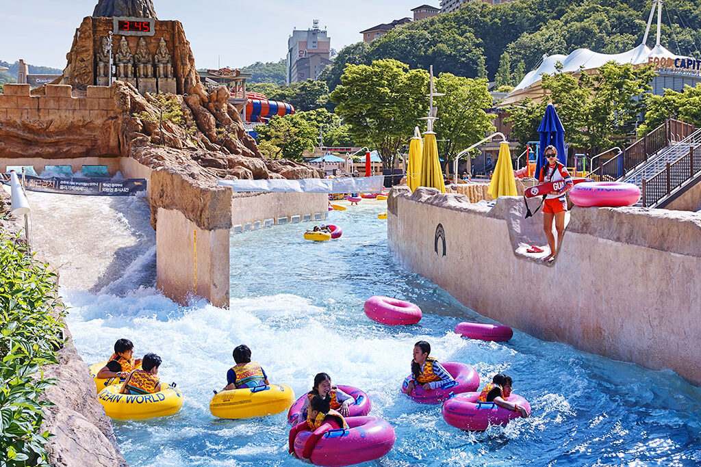Ocean World Water Park (Vivaldi Park) top 10 water parks in korea to eat summer heat
